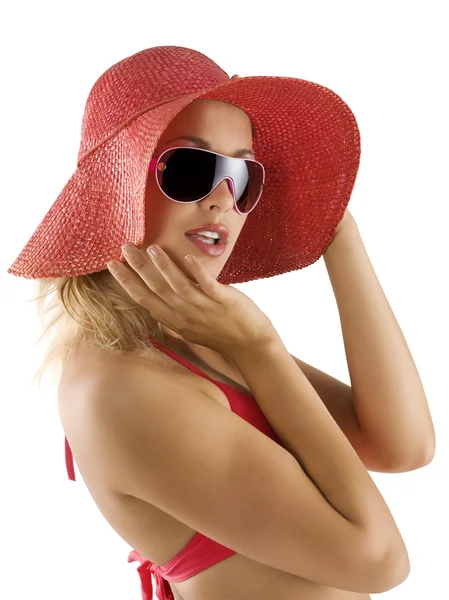 Retrato com chapéu vermelho e óculos de sol — Fotografia de Stock