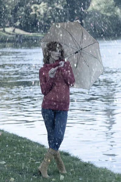 Cute Girl River Her Umbrella Autumn Rain — Stock Photo, Image