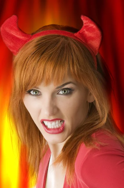 Portrait Femme Avec Des Cornes Halloween Broyant Ses Dents Comme — Photo