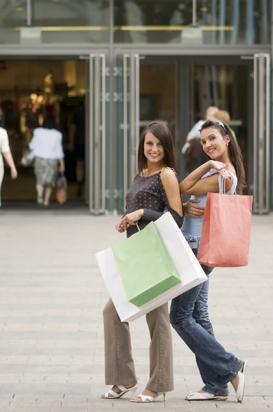 Mulheres de compras — Fotografia de Stock
