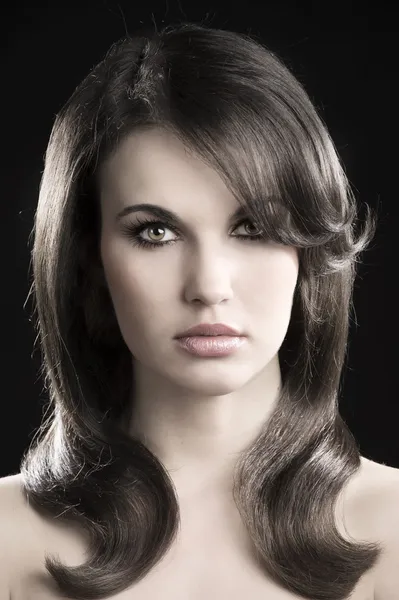 Desaturated Portret Moda Piękne Zmysłowe Kobiety Elegancką Fryzurę Czarnym Tle — Zdjęcie stockowe