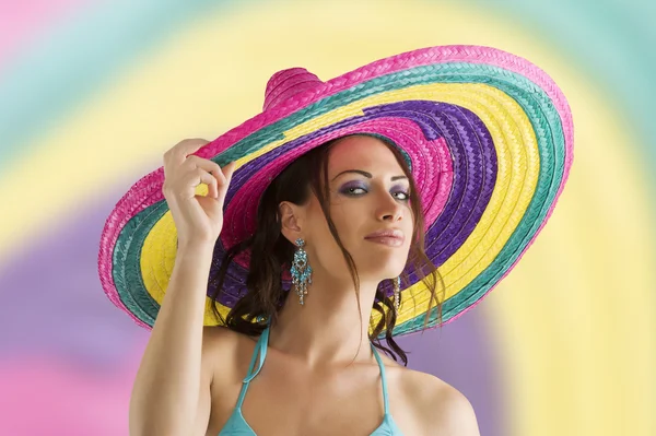Chica de verano con sombrero —  Fotos de Stock