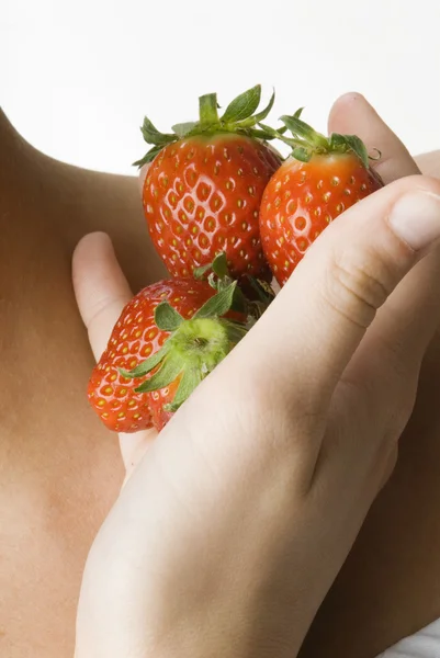 Κοντινό Πλάνο Ενός Χεριού Φράουλα Φρούτα — Φωτογραφία Αρχείου