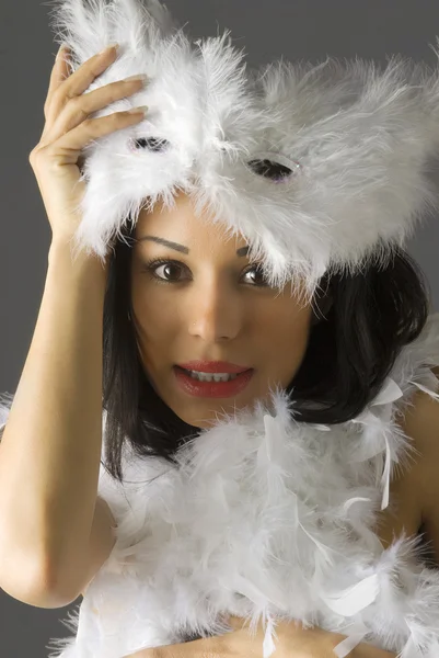 Een Mooi Jong Meisje Witte Carnaval Masker Maken Gezicht — Stockfoto