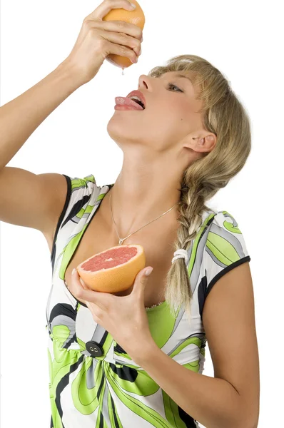Гарна Дівчина Відкритим Ротом Стискає Сік Свіжого Грейпфрута — стокове фото