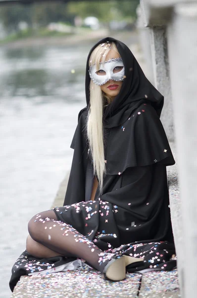 Blond Girl River Black Hood Colored Confetti All — Stock Photo, Image