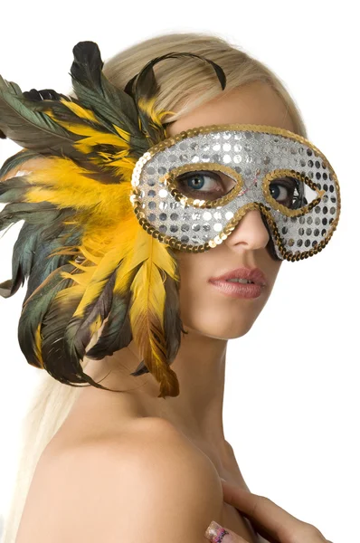 Roztomilá Dívka Zářící Stříbrnou Masku Žluté Peří — Stock fotografie