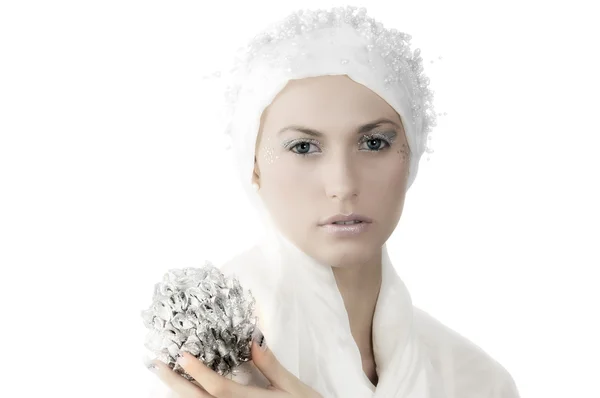 Mujer Con Cabeza Blanca Bufanda Pestañas Plateadas — Foto de Stock
