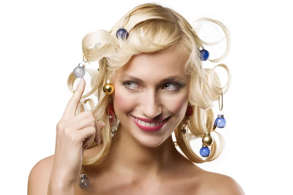 Модний Знімок Усміхненої Блондинки Кучерявим Волоссям Стильно Різдвяна Ялинка Маленькою — стокове фото