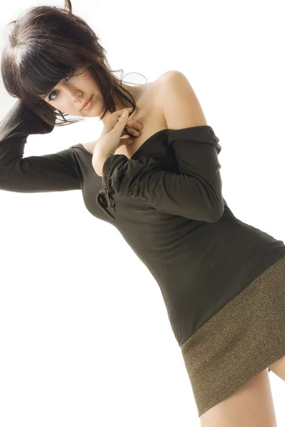 Schöne Und Angriffslustige Brünette Einem Mini Und Sexy Braunen Kleid — Stockfoto