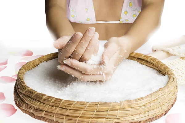 Frote las manos con sal —  Fotos de Stock