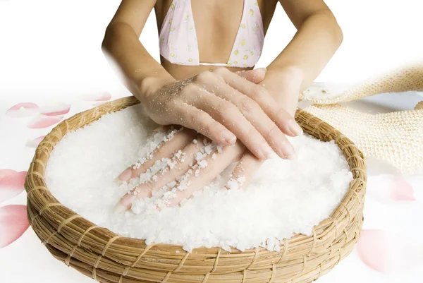 Скраб рук з сіллю — стокове фото