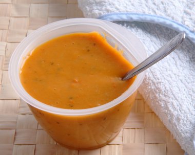 Purée de carottes pour bébé