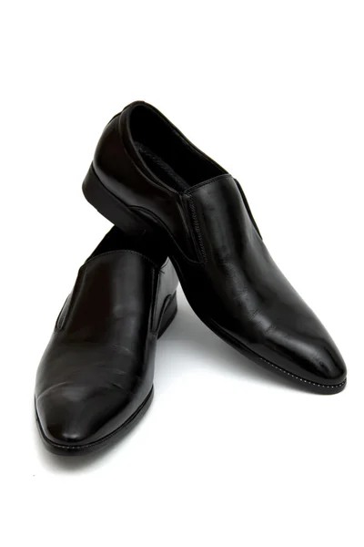 Μαύρα Ανδρικά παπούτσια, σχετικά με το λευκό φόντο, απομονωμένη — Φωτογραφία Αρχείου
