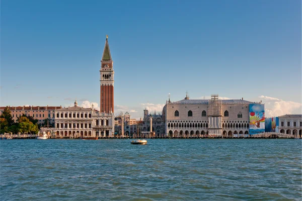 Vista en la plaza San Marco — Foto de Stock