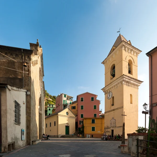 Kościół Małym Miasteczku Górach Włochy — Zdjęcie stockowe