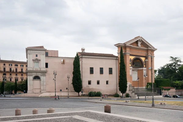 Lorenzo Palatio Iglesia Roma Italia — Foto de Stock