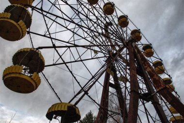 Ferris wheel in Ghost Town clipart