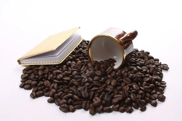 Koyu kavrulmuş kahve çekirdeği — Stok fotoğraf