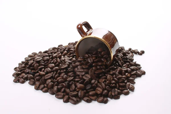 Geröstete Kaffeebohnen Und Eine Kaffeetasse Und Eine Holländische Flagge — Stockfoto