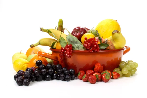 Frutas em um prato de fruto — Fotografia de Stock
