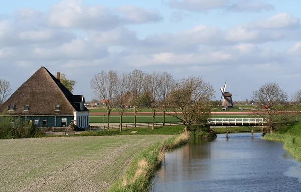 Nederlandse windmolens — Stockfoto