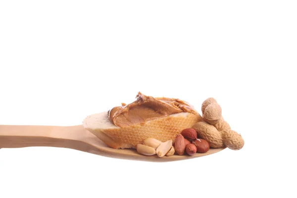 Erdnussbutter Auf Brot Einfach Auf Einem Holzlöffel Auf Weißem Hintergrund — Stockfoto