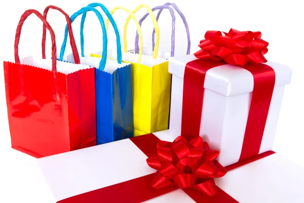 Geschenkboxen und Taschen — Stockfoto