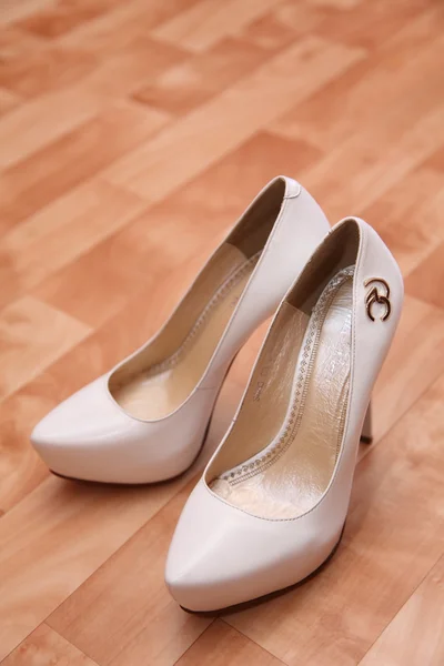 Białe buty — Zdjęcie stockowe
