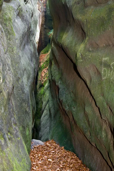 Büyük bir taş — Stok fotoğraf