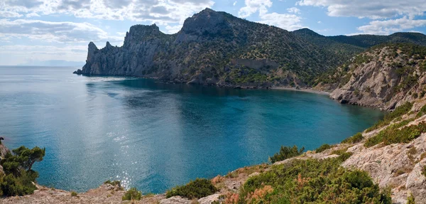 Deniz Yüzeyi Scintillate Kayalık Sahil Şeridi Novyj Svit Rezerv Gergedan — Stok fotoğraf