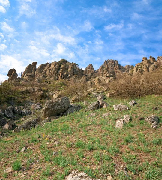 岩石的芒廷维尤 鬼魂谷附近 Demerdzhi 克里米亚 乌克兰 — 图库照片