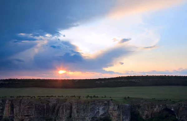 Sunset Bakhchisaray environs view (Ukraine) — Stock Photo, Image