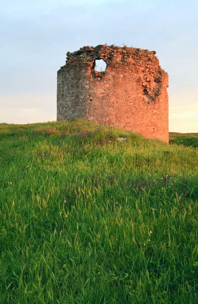 Krymska starożytnej fortecy zachód słońca (Ukraina). — Zdjęcie stockowe