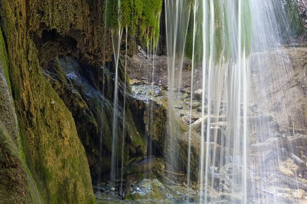 Cachoeira Sribni Struji Filamentos Prateados Crimeia Ucrânia Exposição Longo Prazo — Fotografia de Stock