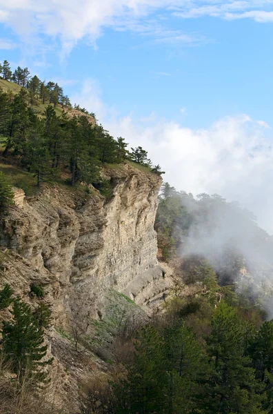 Cloudy mountain landscape — Stock Photo, Image