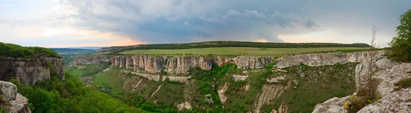Spring Crimean mountain landscape (Ukraine) — Stock Photo, Image