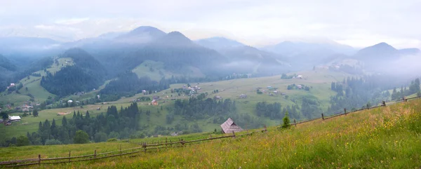 Dağ köyü — Stok fotoğraf