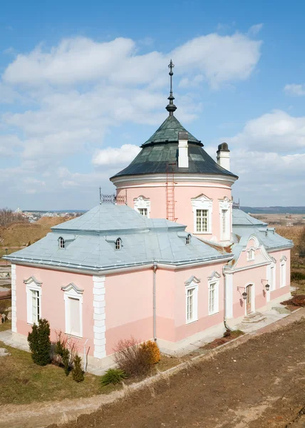 春天 Zolochiv 城堡视图 (乌克兰) — 图库照片