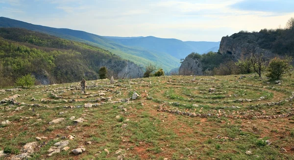 Concentric stone circles on spring plateau — Stock Photo, Image