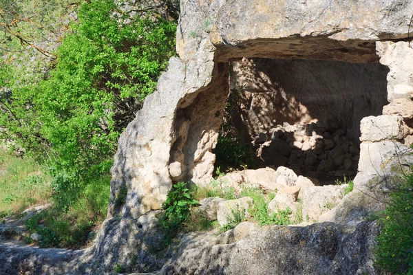 Chufut Kale ancient cave settlement (Crimea, Ukraine). — Stock Photo, Image