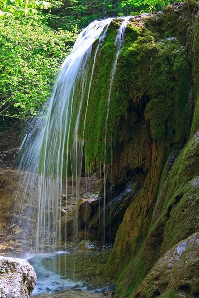 Wasserfall Sribni Struji Silbrige Filamente Krim Ukraine Langzeitexposition — Stockfoto