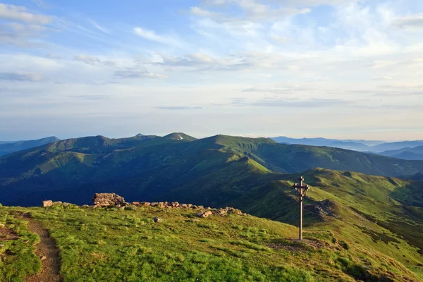 Zomer Bewolkt Berglandschap Oekraïne Karpaten — Stockfoto