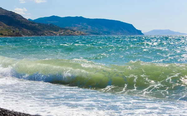 Sea Surf Wave Break Costa Capa Meganom Horizonte Direita Crimeia — Fotografia de Stock