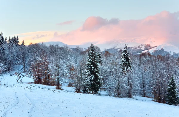 Inverno tramonto montagna paesaggio — Foto Stock