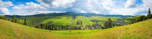 Letní horské země panorama. — Stock fotografie