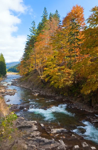 Río rocoso del otoño —  Fotos de Stock
