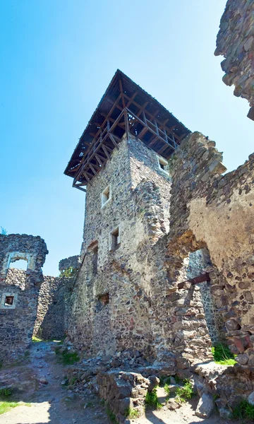 Antiguas ruinas de la fortaleza —  Fotos de Stock