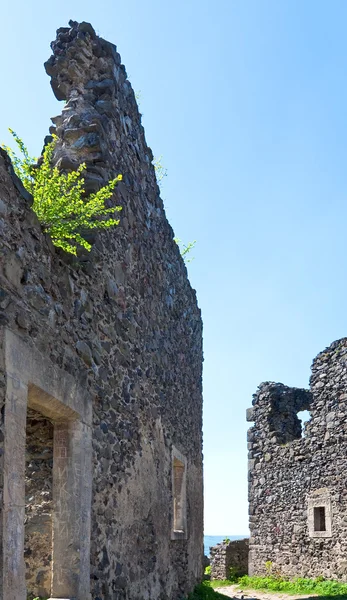 Ruiny starożytnej fortecy — Zdjęcie stockowe