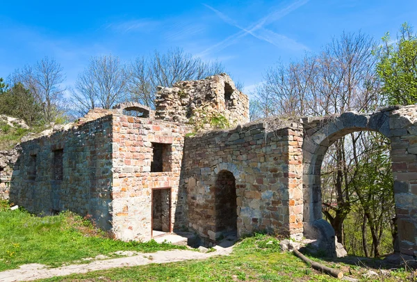 Руїни стародавньої фортеці — стокове фото